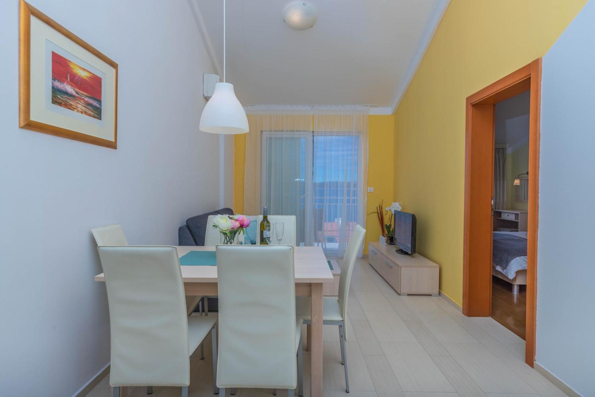 セルツェNala Apartman 9アパートメント エクステリア 写真
